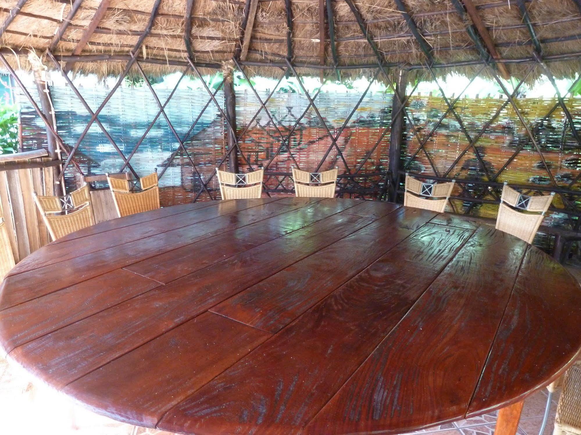 Footsteps Eco-Lodge Gunjur Kültér fotó