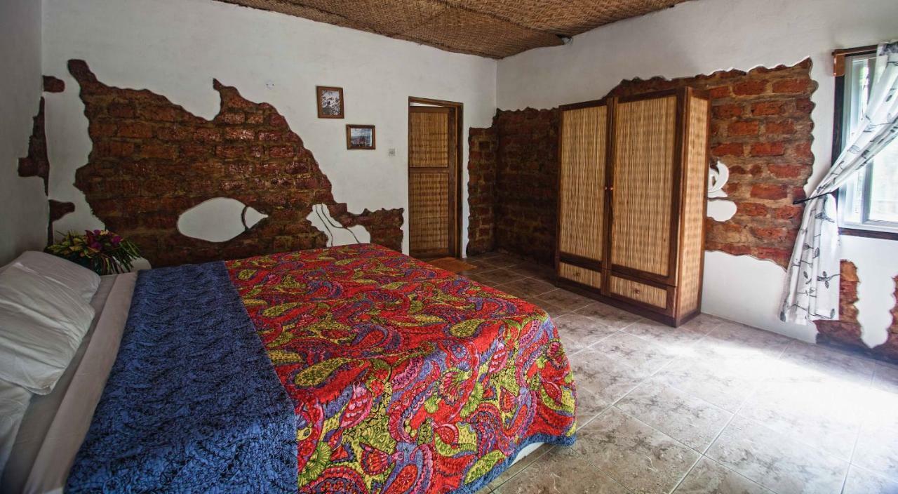 Footsteps Eco-Lodge Gunjur Kültér fotó